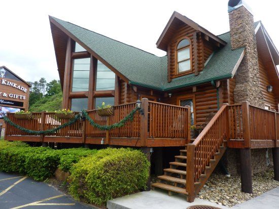 Thomas Kinkade Gallery & Gifts